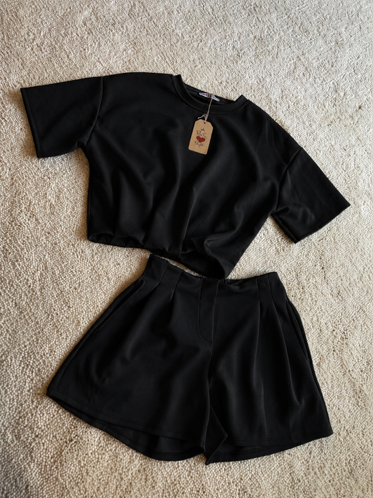 Getailleerde comfy set zwart