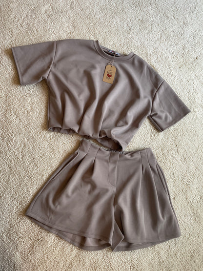 Getailleerde comfy set taupe