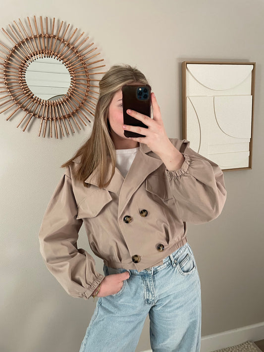 Beige cropped trenchcoat
