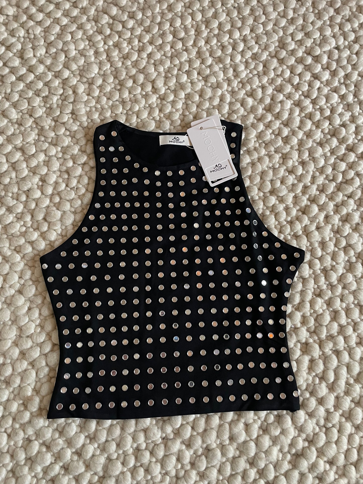 Studs body black