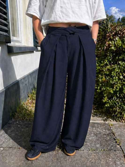 Navy pleated pantalon
