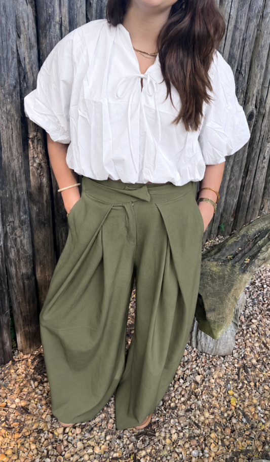 Khaki pleated pantalon