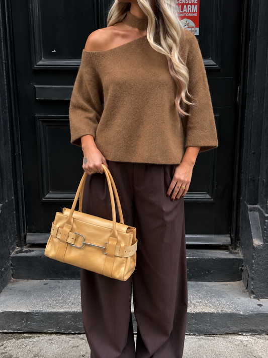 Beige cut off trui