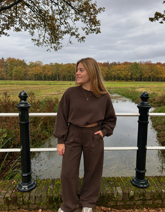 Bruine getailleerde tracksuit