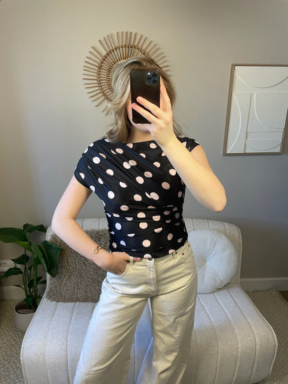 Pleun black polkadot top
